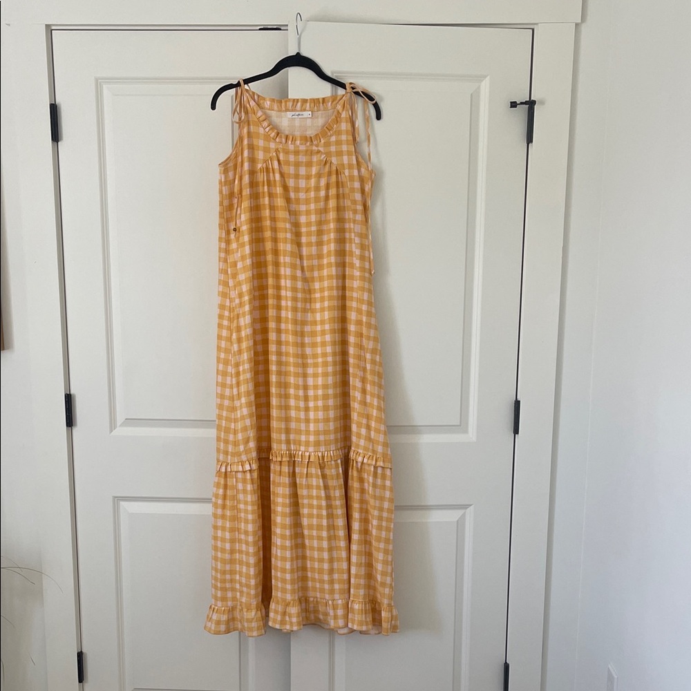 Chic Yellow Checkered Maxi Dress